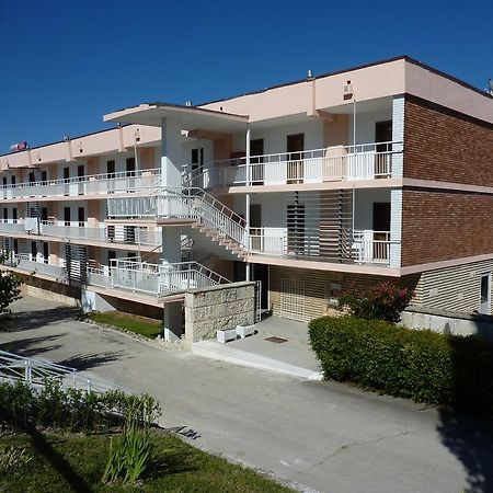 Hotel Zarya Golden Sands Exterior photo