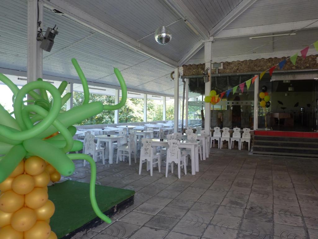 Hotel Zarya Golden Sands Exterior photo