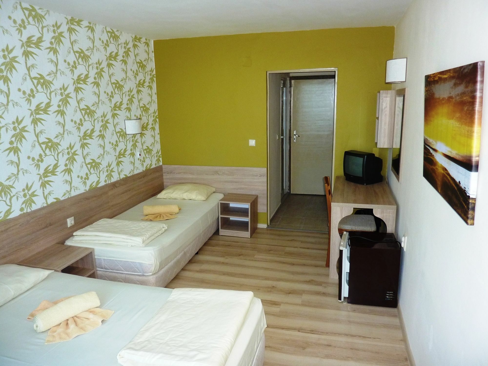 Hotel Zarya Golden Sands Exterior photo